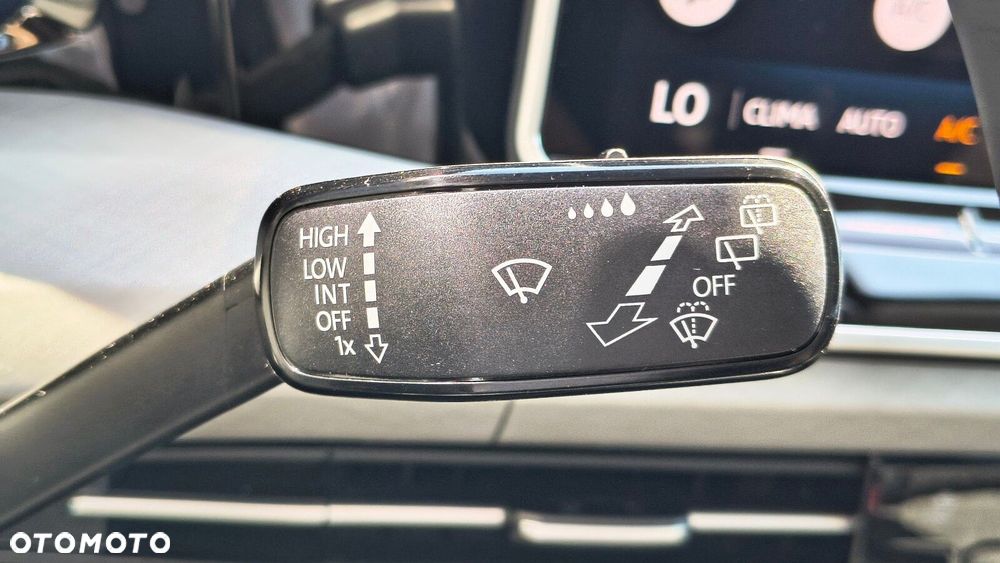 Volkswagen Golf Variant - 20