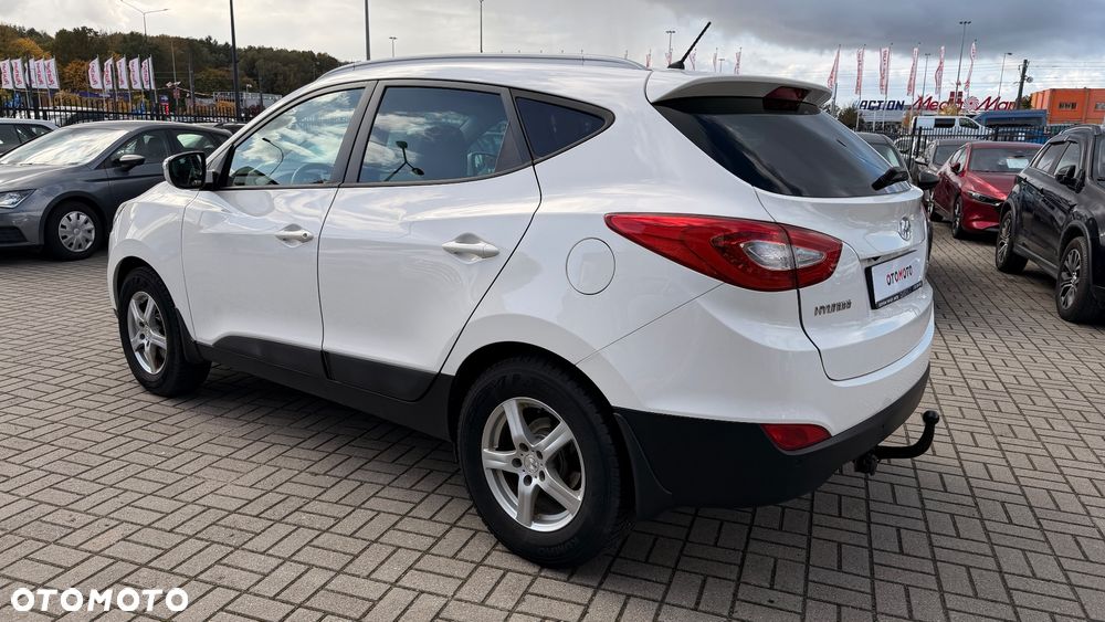 Hyundai ix35 1.7 CRDi 2WD blue Trend - 17