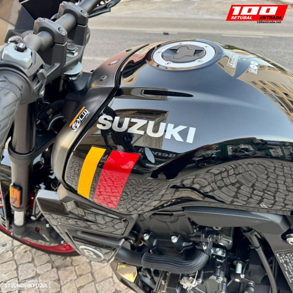 Suzuki GSX 800 S - 2