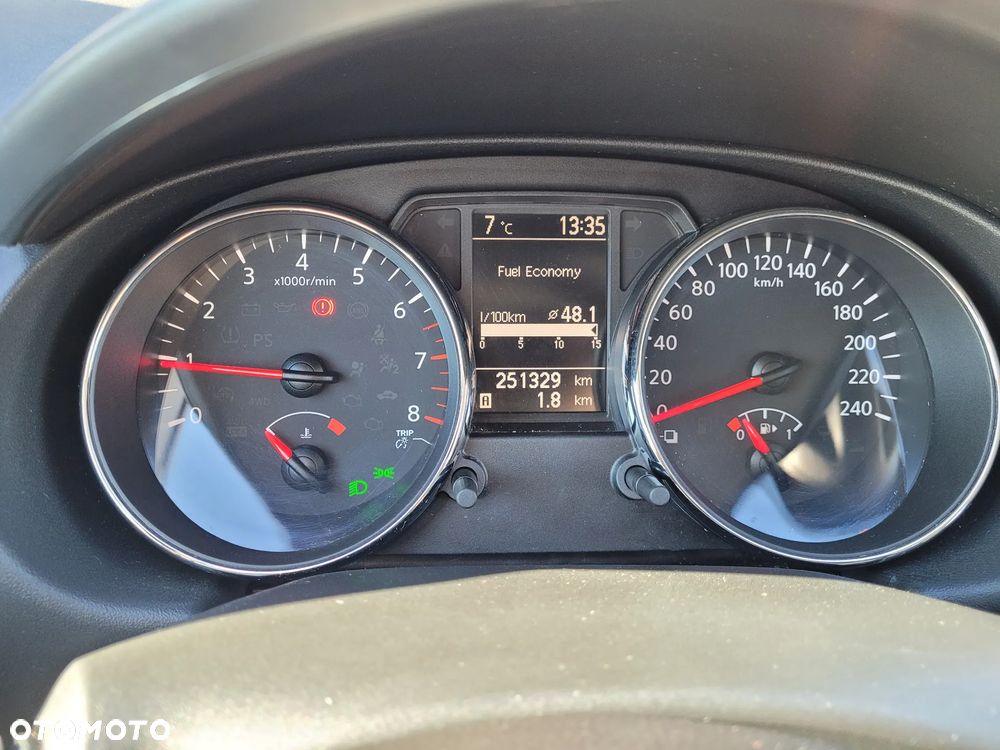 Nissan Qashqai 1.6 visia - 7