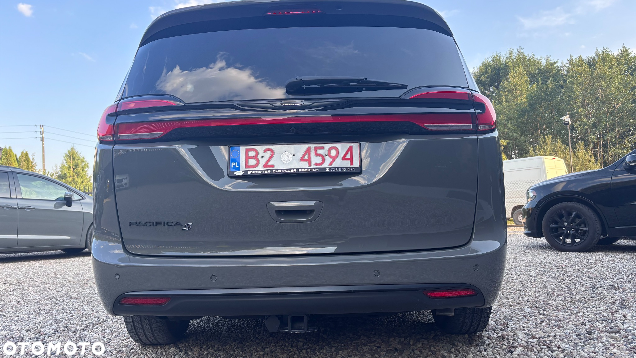 Chrysler Pacifica - 4