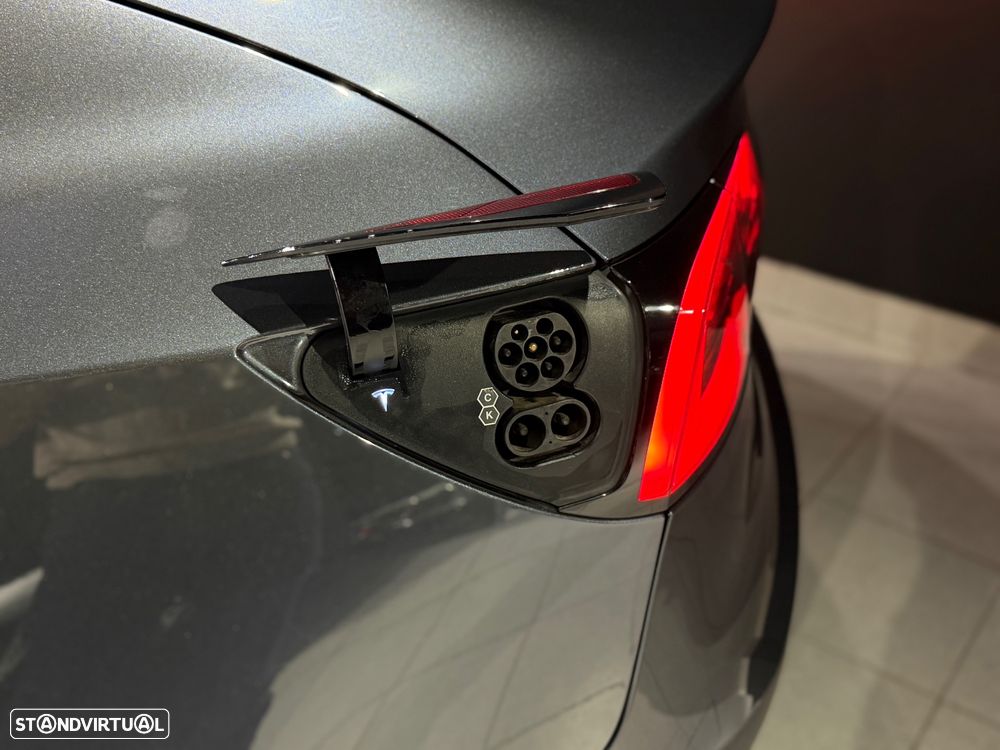 Tesla Model 3 Long-Range Dual Motor AWD - 9