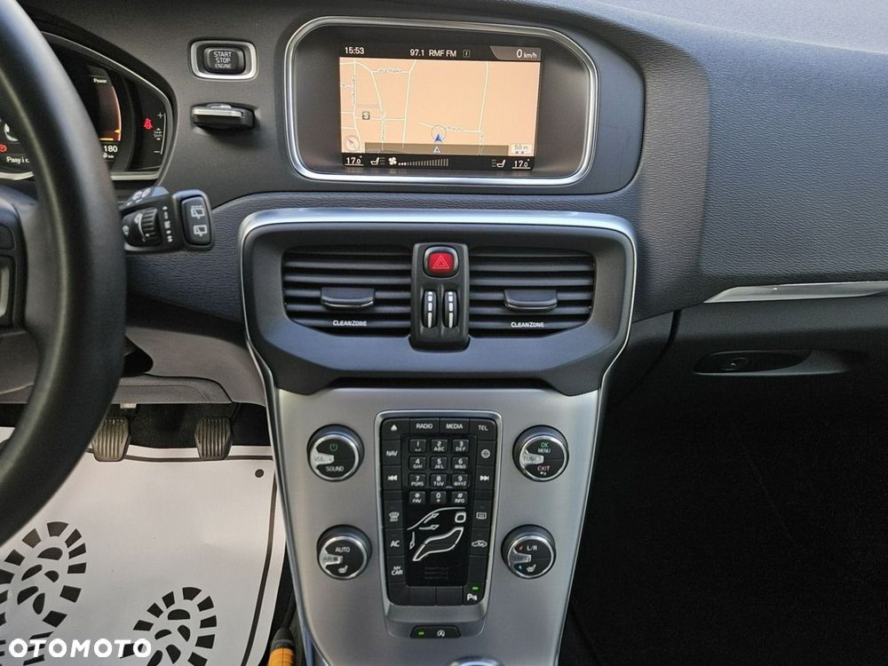 Volvo V40 T2 Inscription - 19