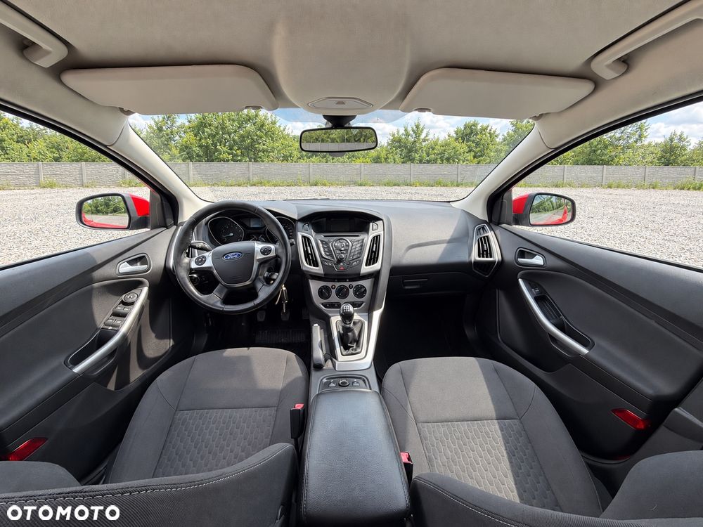 Ford Focus 1.0 EcoBoost Ambiente - 6