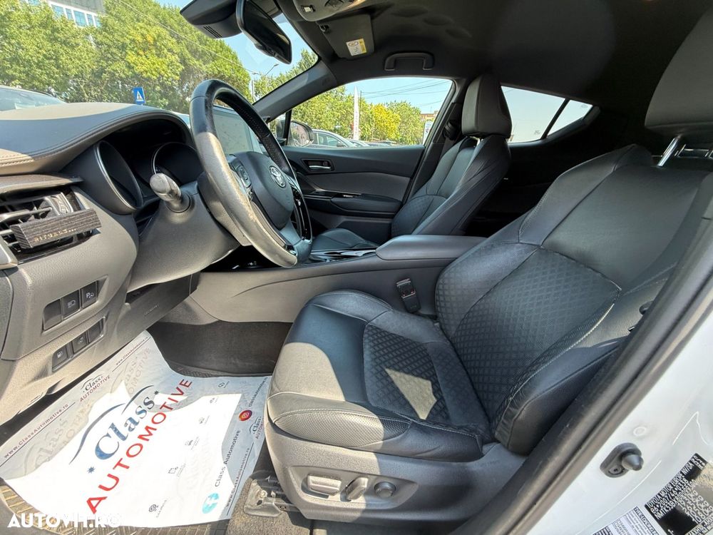 Toyota C-HR 2.0 HSD 184 CP 4x2 CVT Classy Bi-Tone - 8