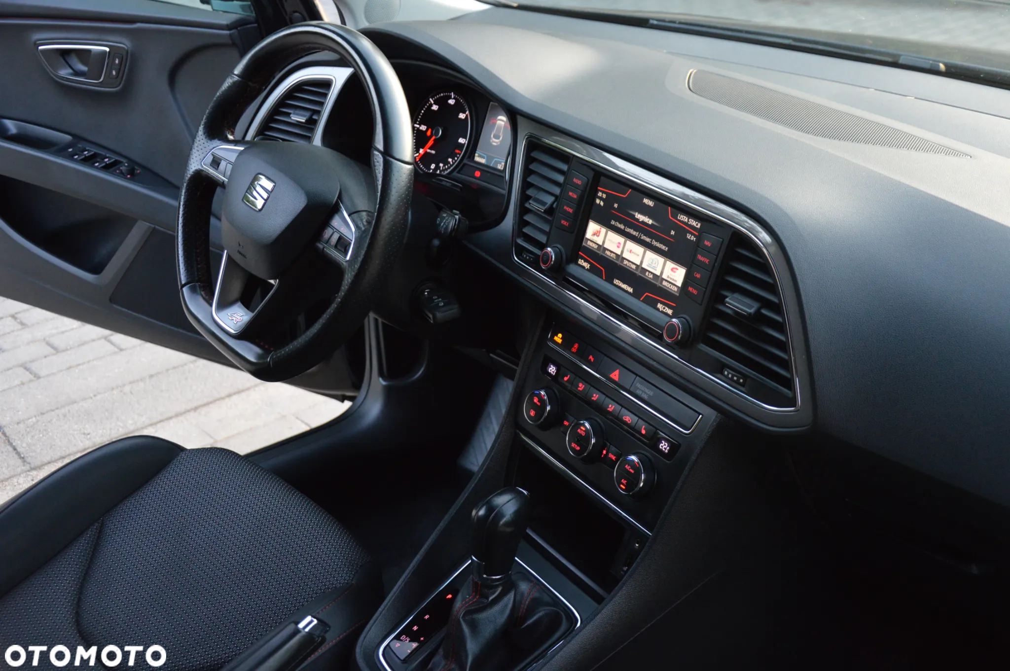 Seat Leon ST 2.0 TDI DPF DSG FR - 14