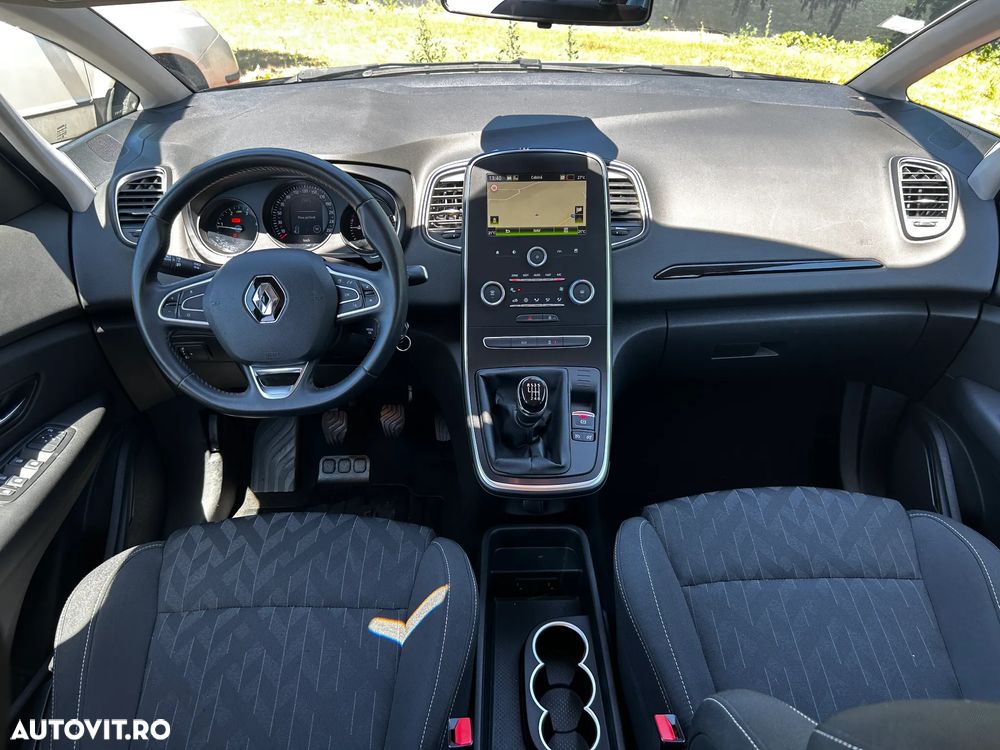 Renault Scenic - 5
