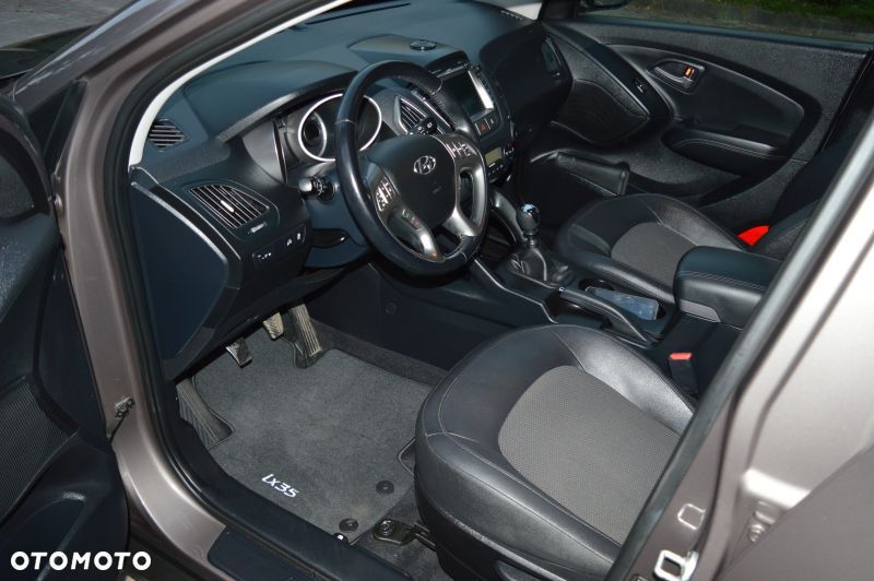 Hyundai ix35 - 12
