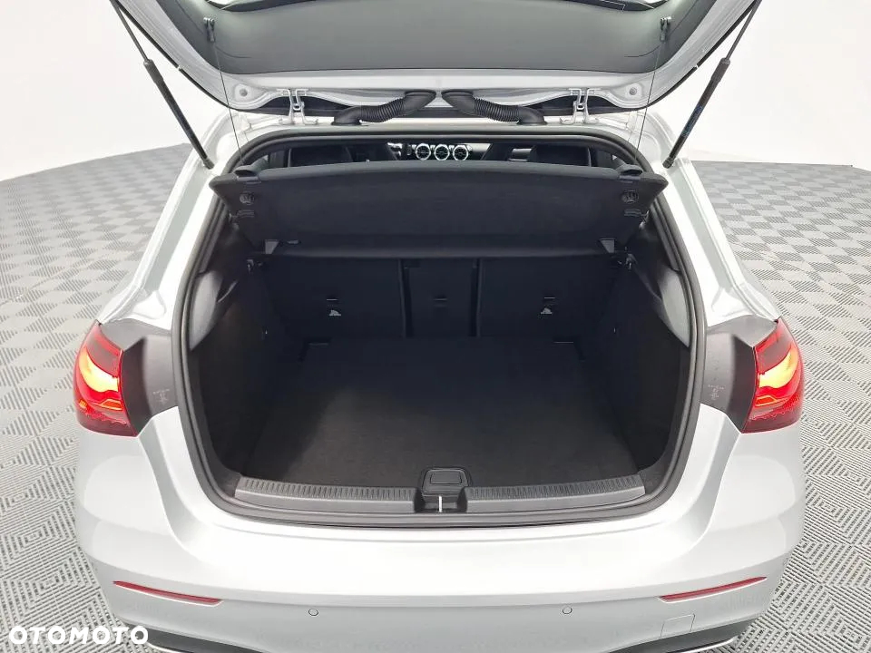 Mercedes-Benz Klasa A 200 AMG Line 7G-DCT - 25