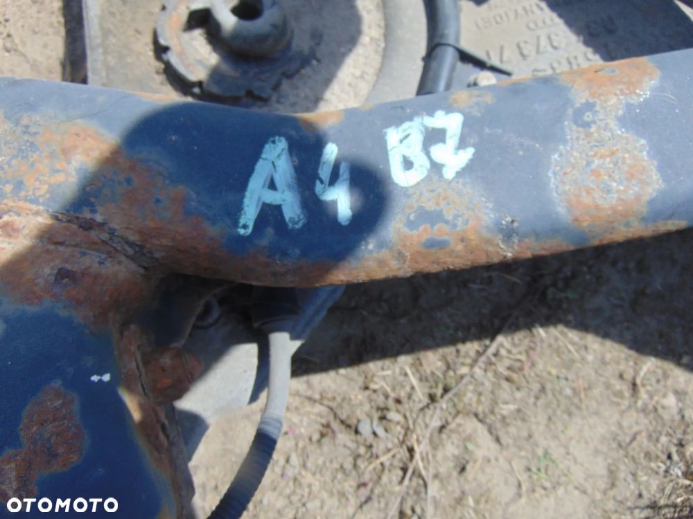 Belka tył audi a4 b7 - 1