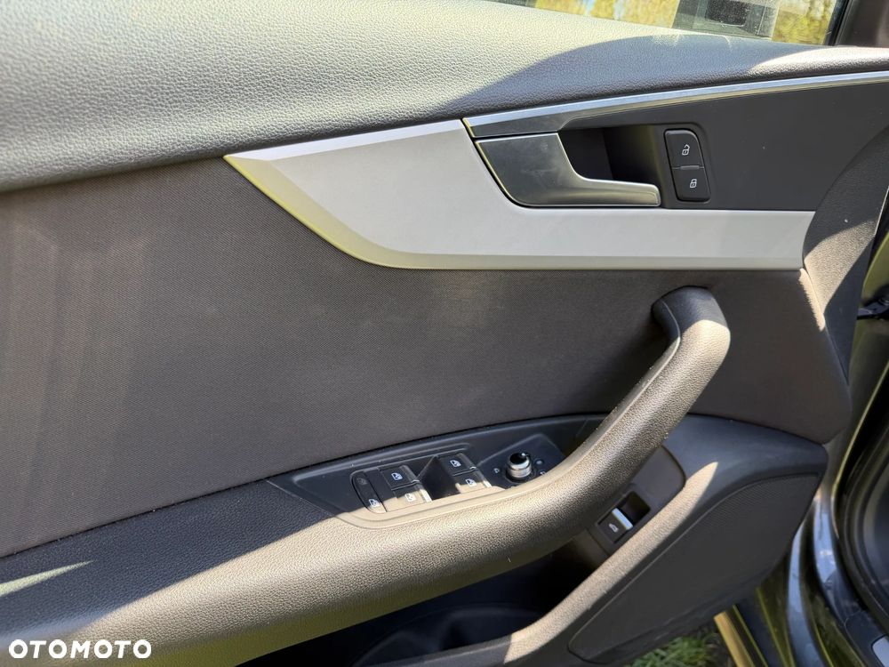 Audi A4 Avant 40 TDI S tronic S line - 20