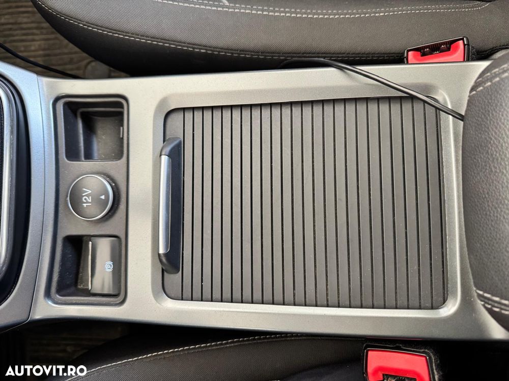 Ford Kuga 2.0 TDCi 2WD Trend - 36