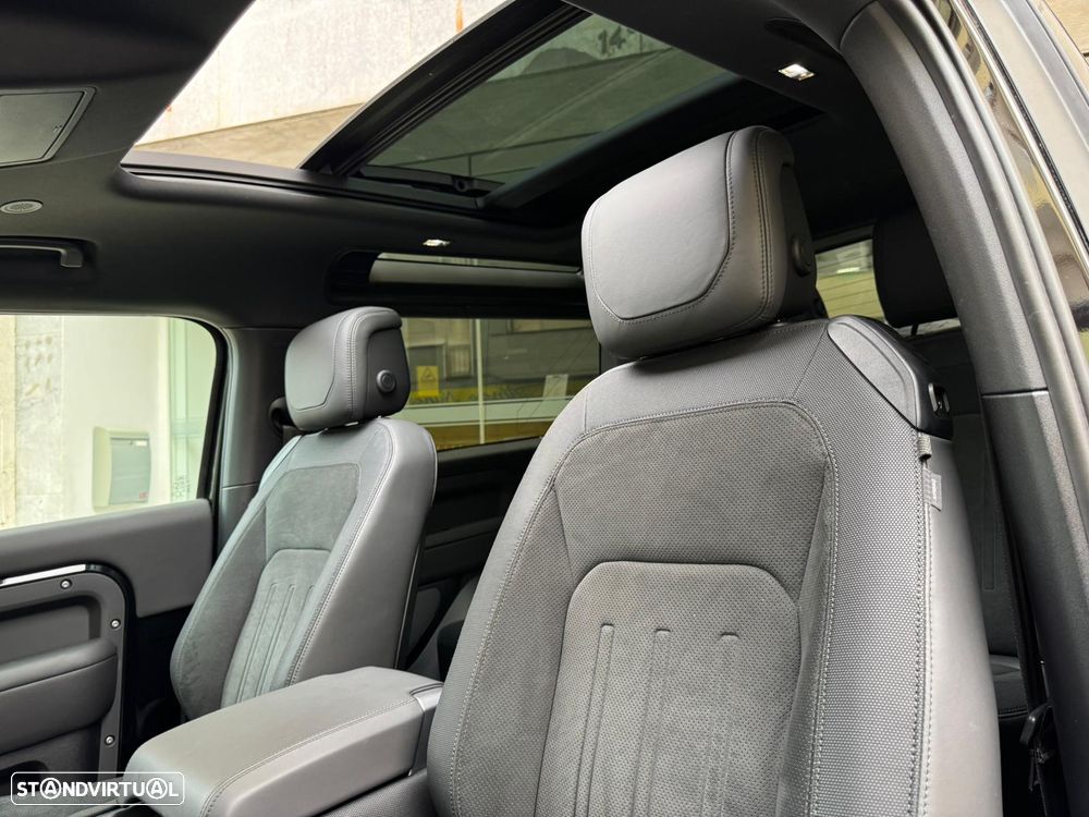 Land Rover Defender - 6