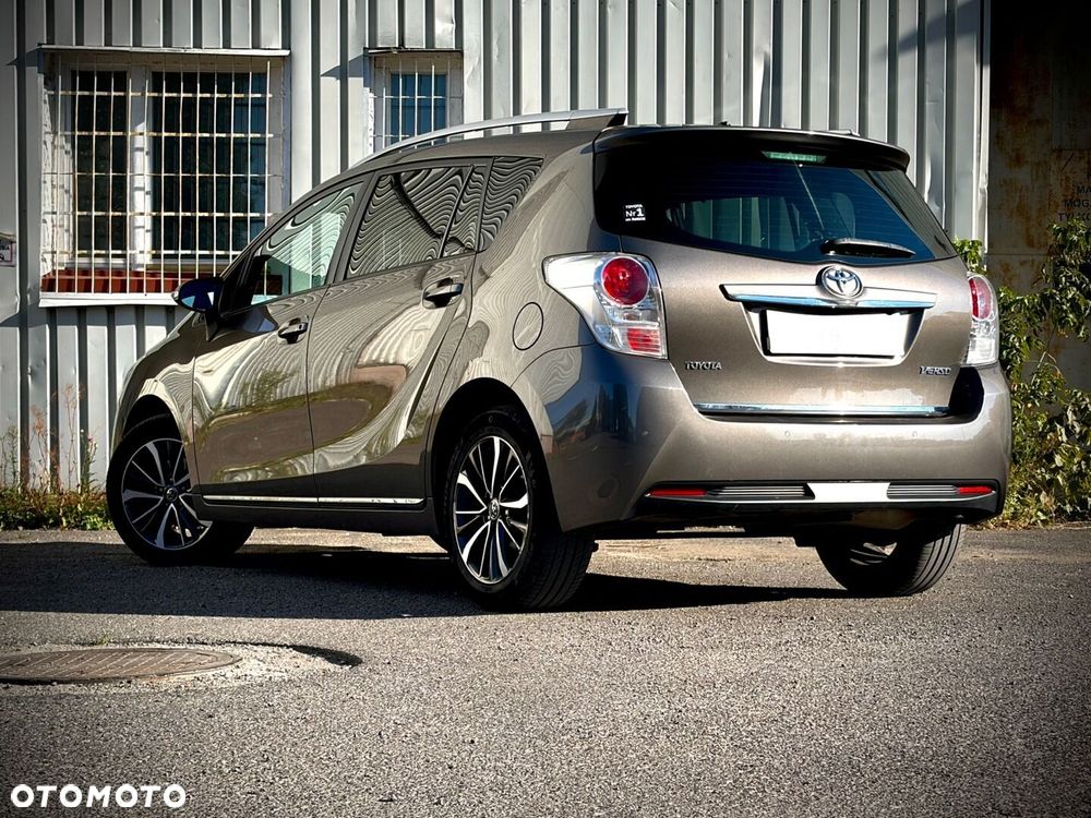 Toyota Verso 1.8 Prestige - 11