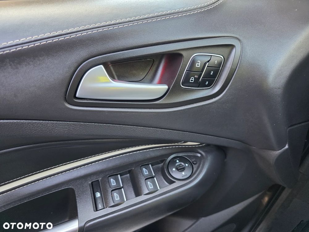 Ford Kuga 2.0 TDCi 4x4 Vignale - 28