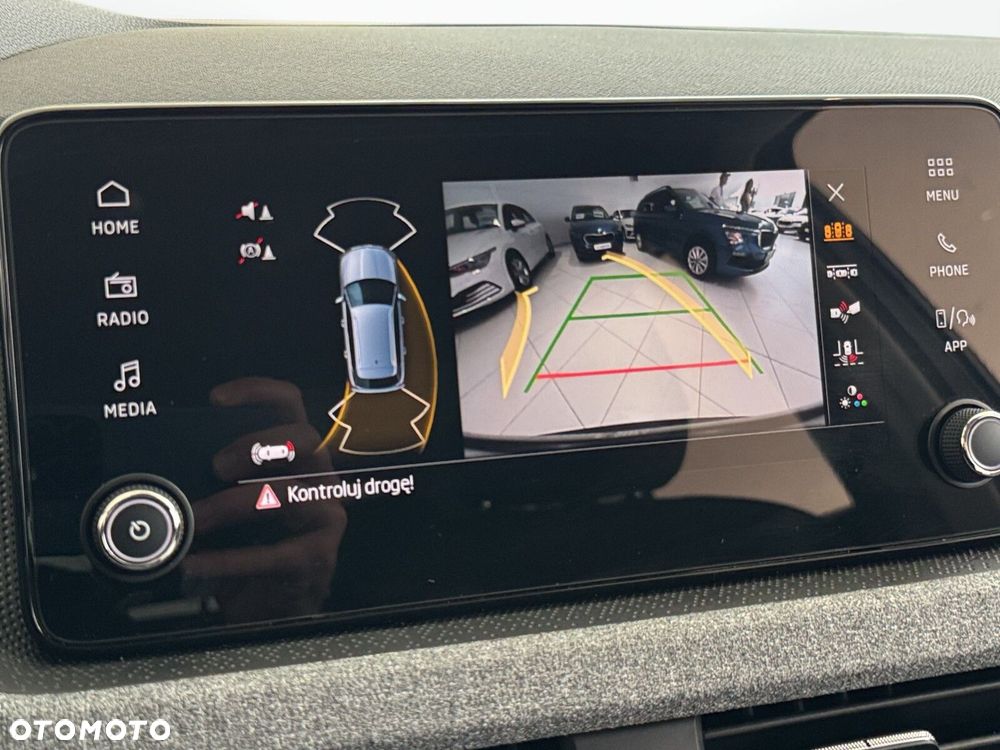 Skoda Kamiq 1.0 TSI Selection DSG - 32