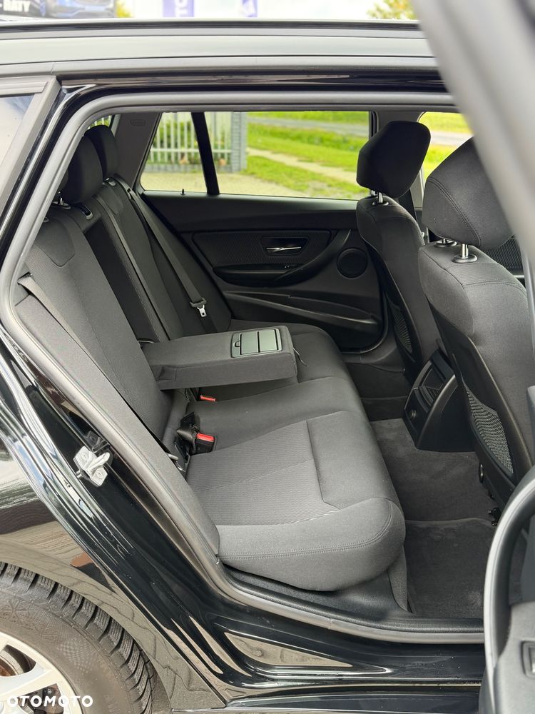 BMW Seria 3 - 12