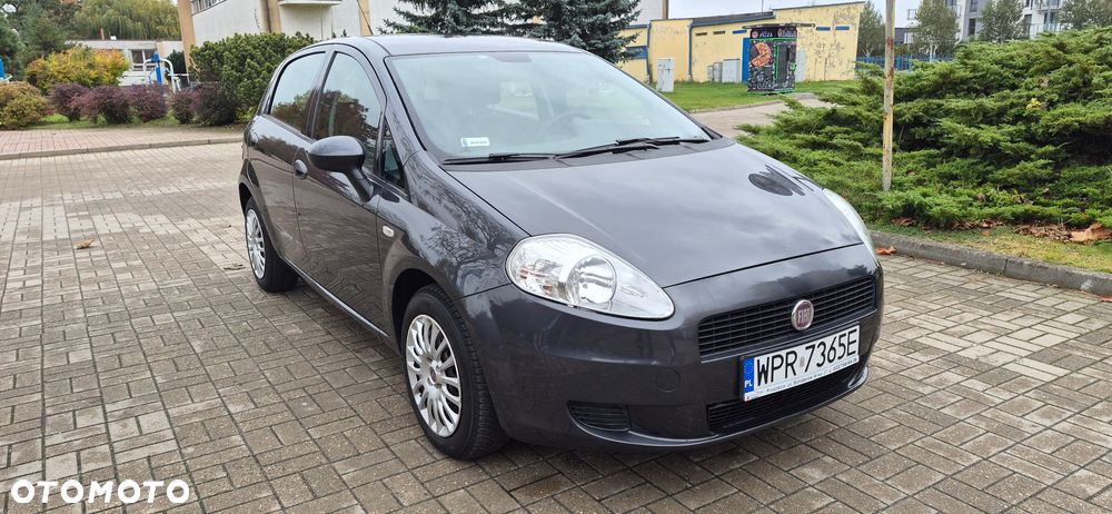 Fiat Punto 2011 photo 3