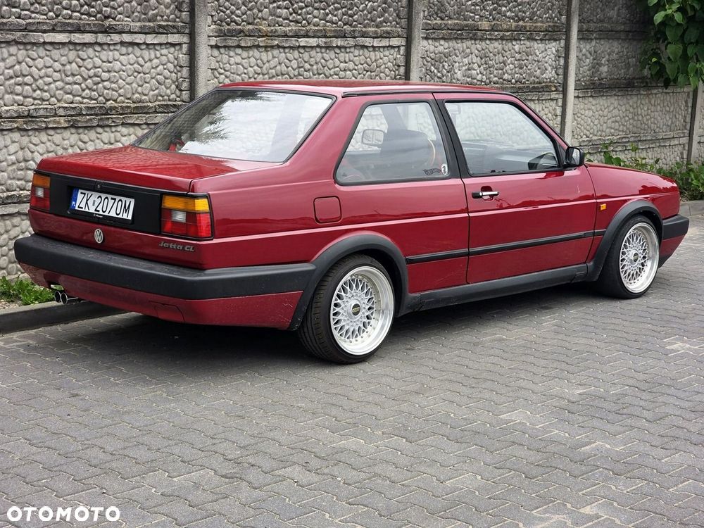 Volkswagen Jetta 1.3 GL - 8