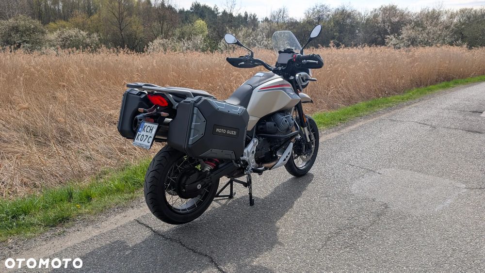 Moto Guzzi V85 - 4