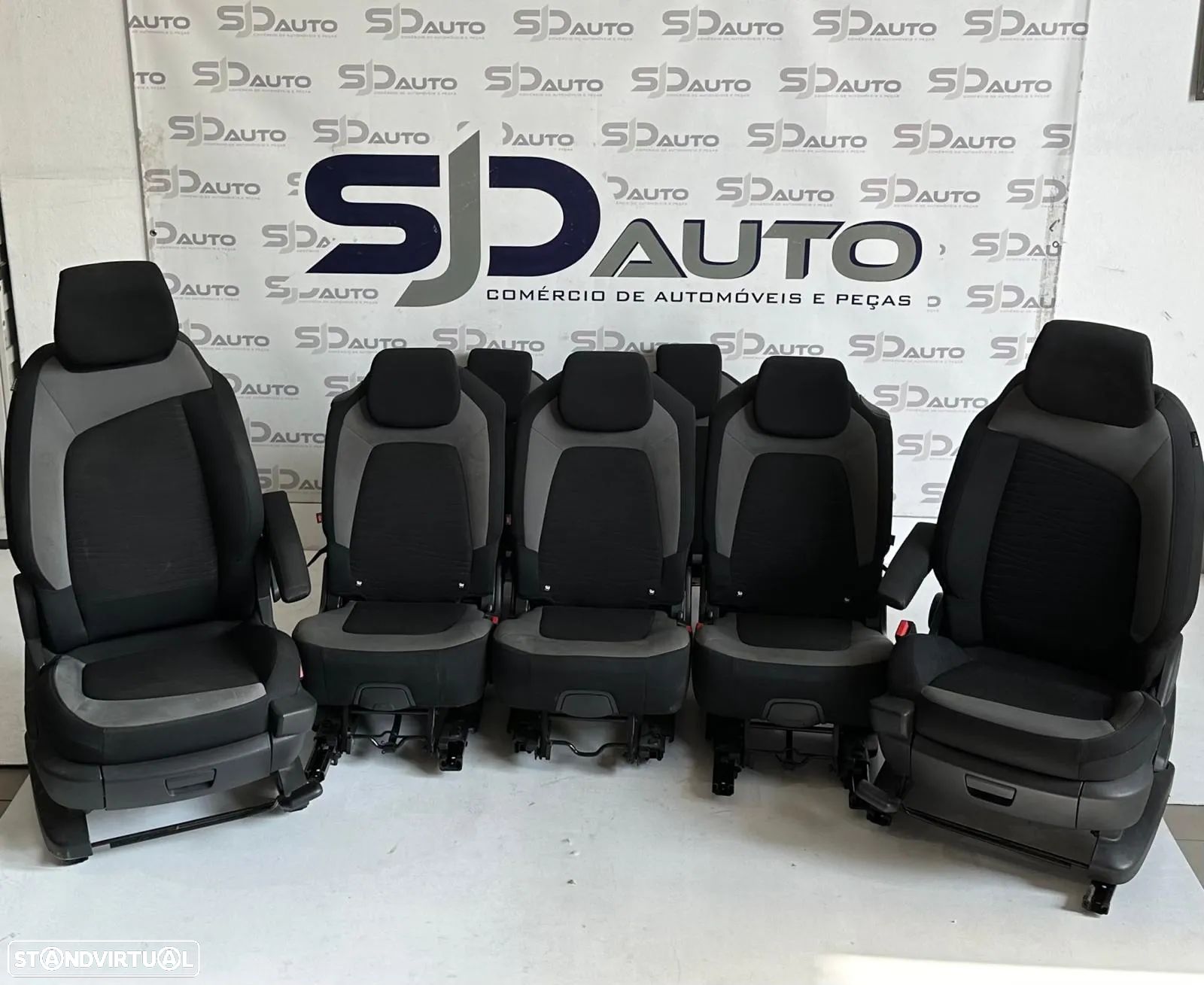 Conjunto Bancos (7 lugares) - Citroen C4 Grand Picasso II (2016) - 1