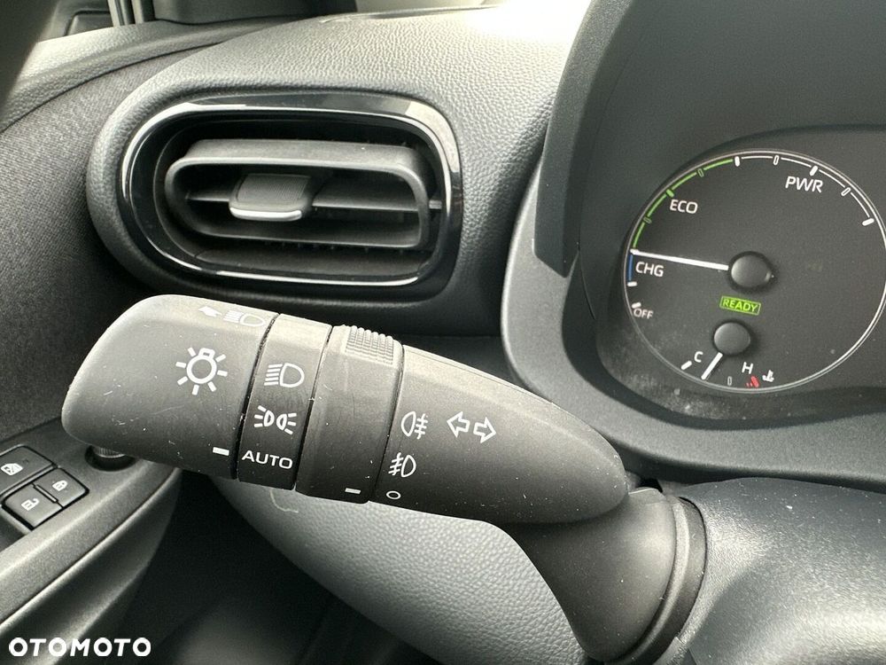 Toyota Yaris Hybrid 1.5 Comfort - 21