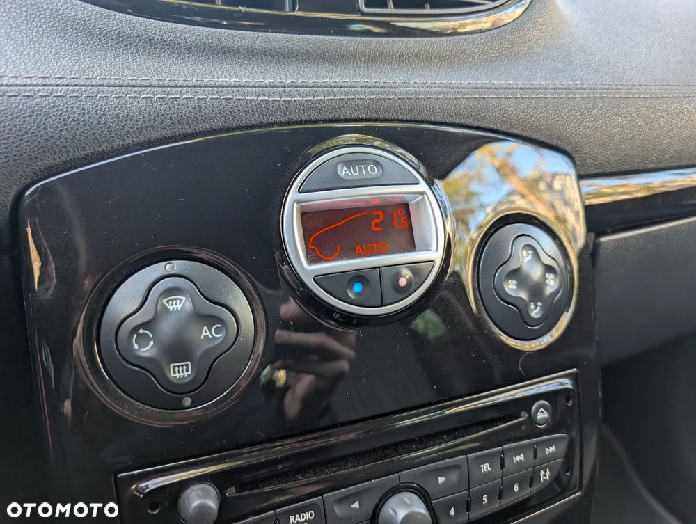 Renault Clio - 11