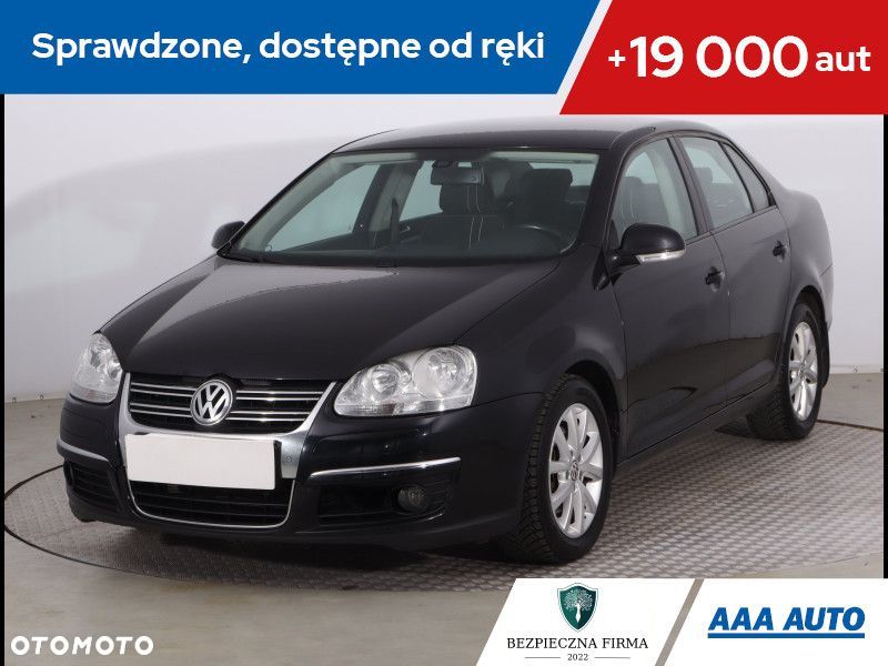 Volkswagen Jetta - 2