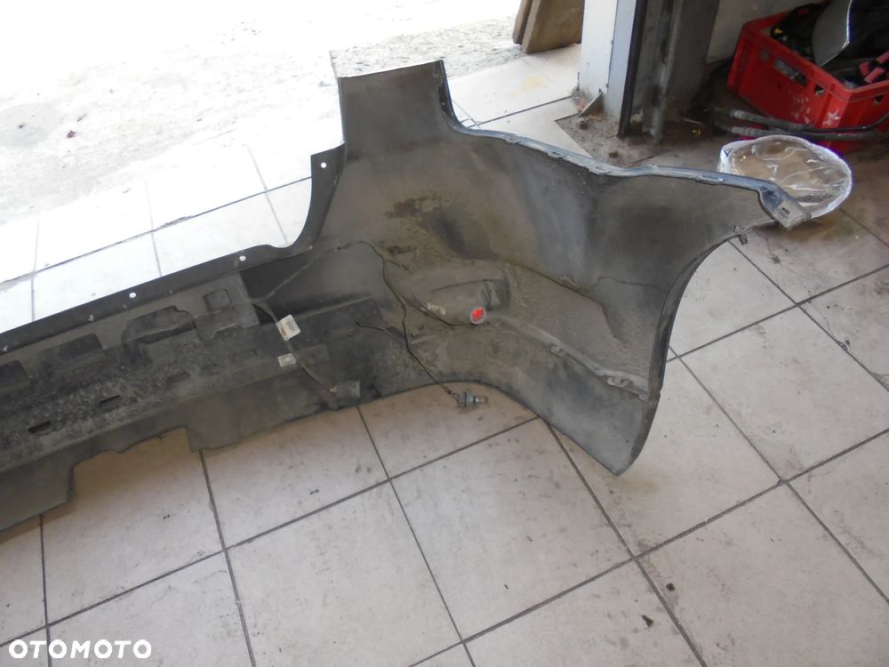Fiat Freemont zderzak tył  kolor czarny PXR - 6