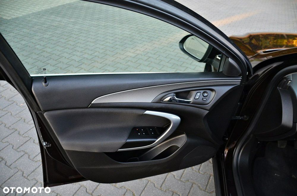 Opel Insignia - 15