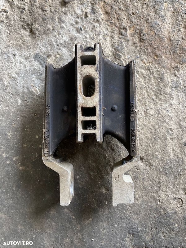 Suport tampon motor Volvo XC90 2016+ 31359890/31330594/31339956 - 4