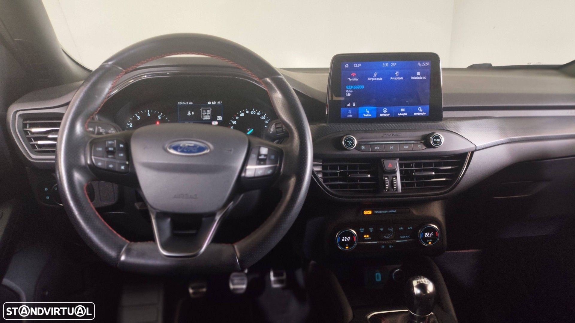 Ford Focus 1.0 EcoBoost MHEV ST-Line X - 15