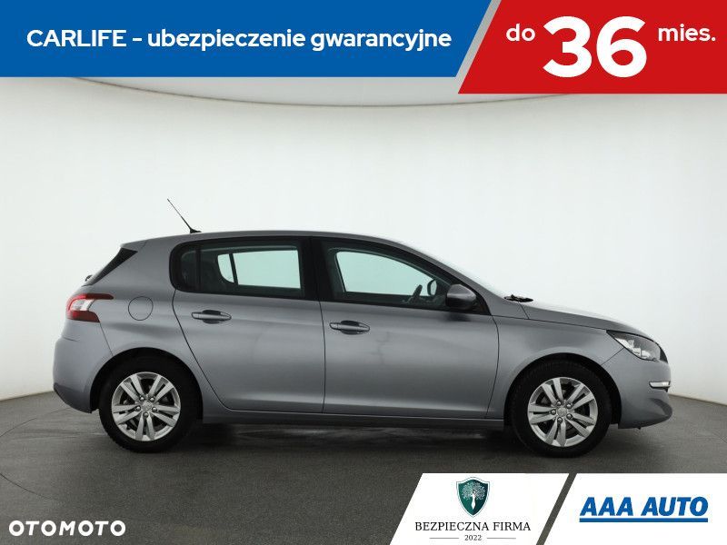 Peugeot 308 - 8