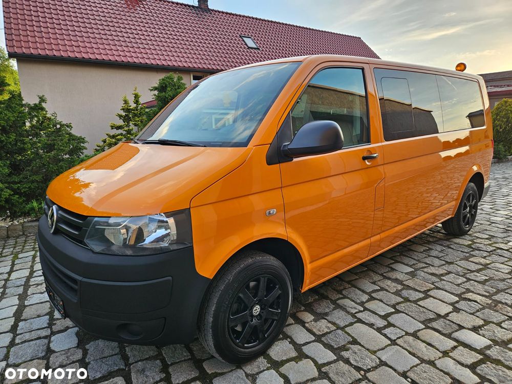 Volkswagen Transporter Caravelle Lang BMT Comfortline - 2