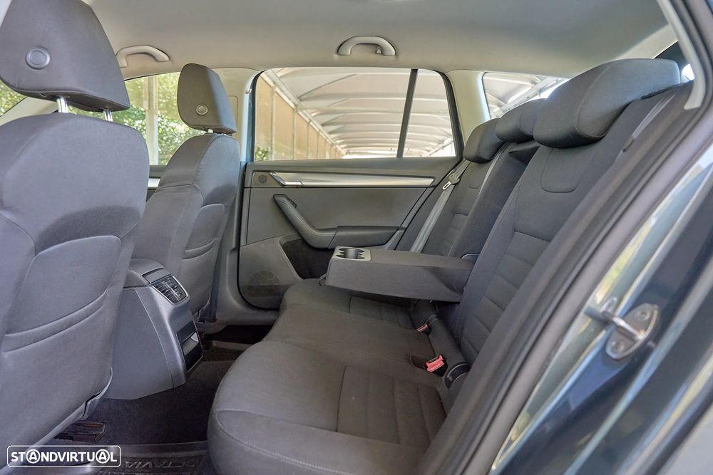 Skoda Octavia Break 1.6 TDi Elegance - 15