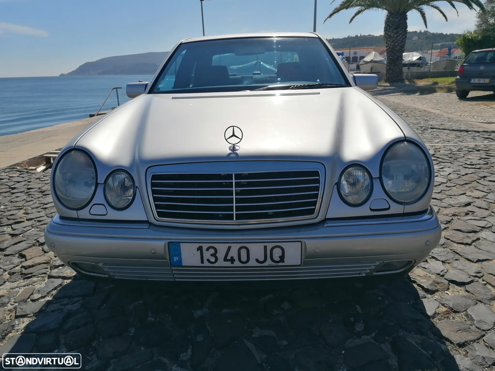 Mercedes-Benz E 300 - 6