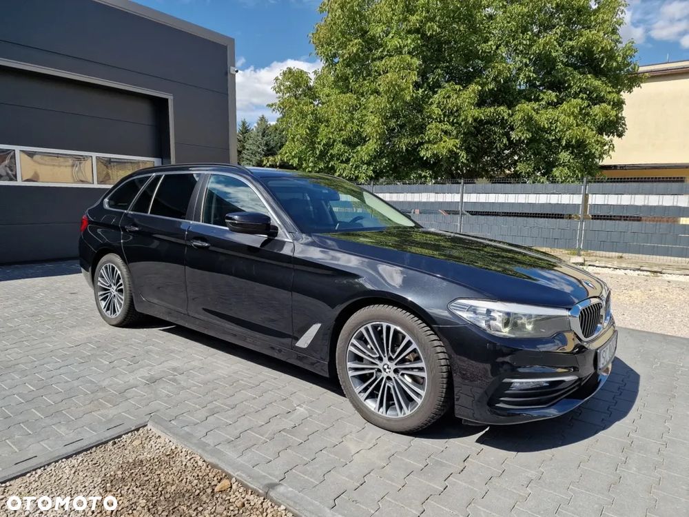 BMW Seria 5 530d Sport Line - 6