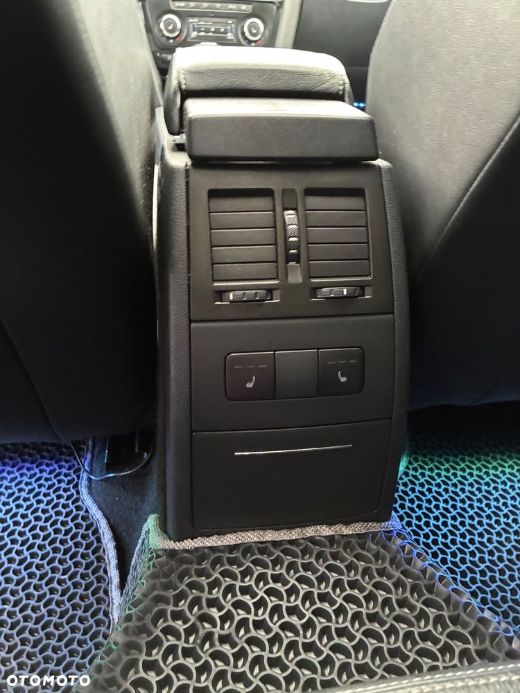 Skoda Octavia 2.0 TDI RS DSG - 15