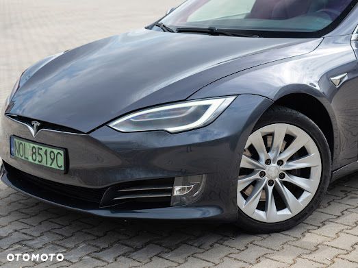 Tesla Model S Long Range Plus - 10