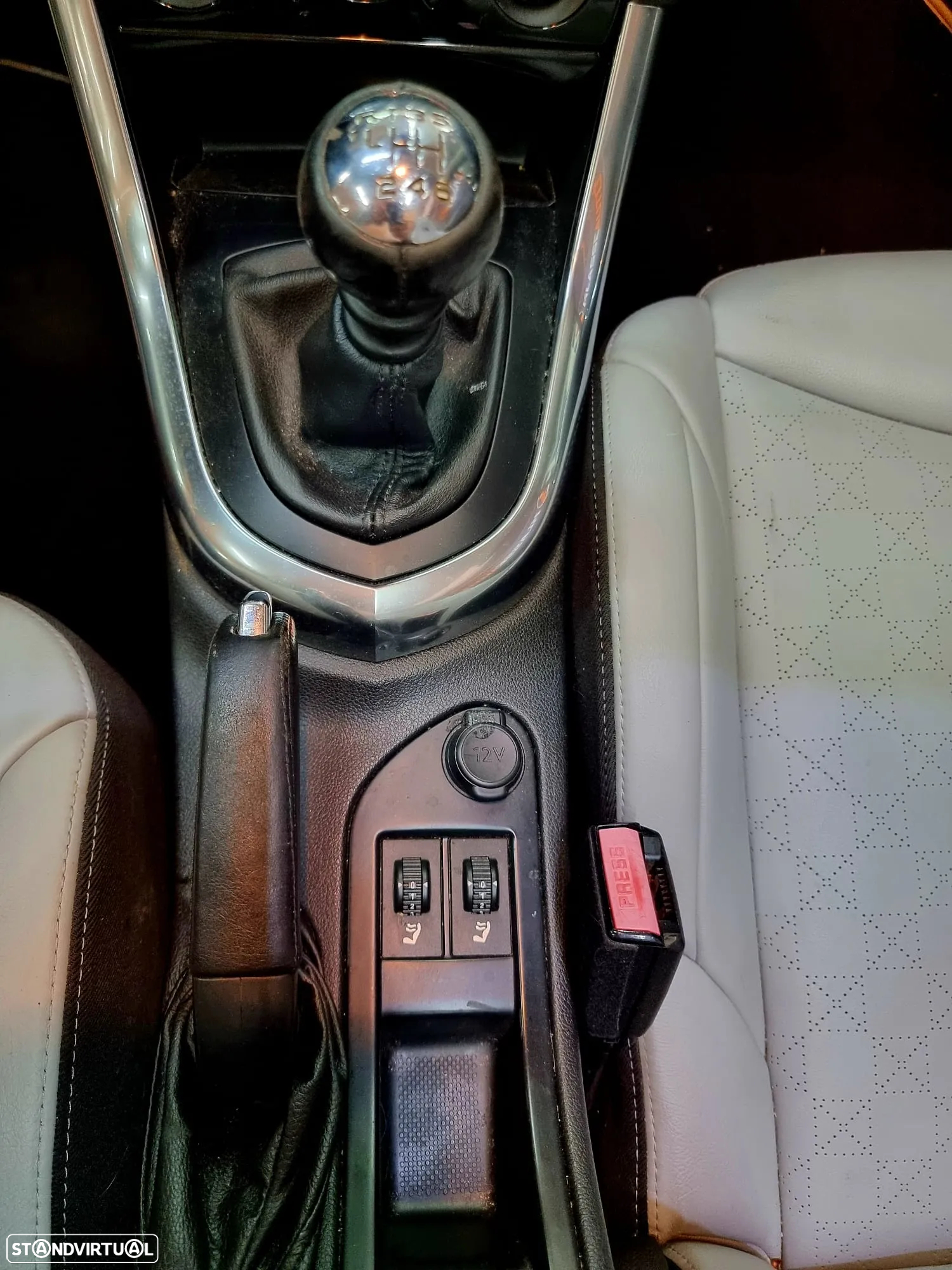 Peugeot 308 CC 1.6 THP Roland Garros - 24