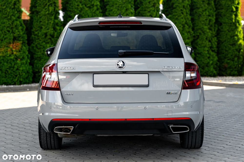 Skoda Octavia 2.0 TDI 4x4 DSG RS - 31