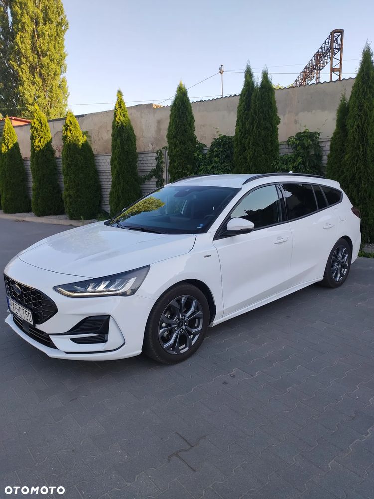 Ford Focus 1.0 EcoBoost Hybrid ST-LINE X - 1