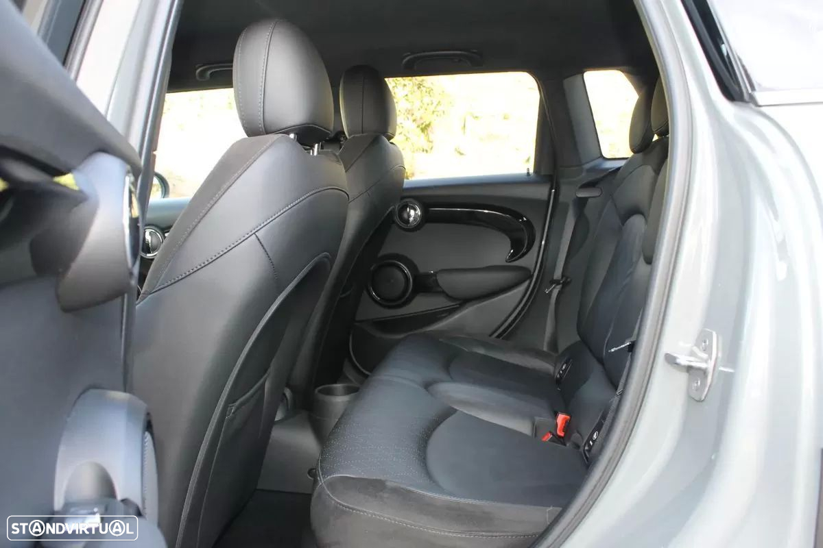 MINI 5 Portas Cooper S Auto Desportiva - 16