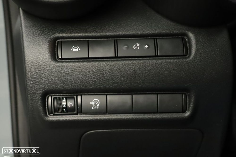 Nissan Juke 1.0 DIG-T N-Design Black DCT - 17