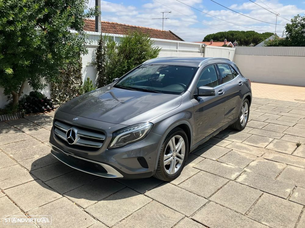 Mercedes-Benz GLA 200 (CDI) d 4Matic 7G-DCT Urban - 1