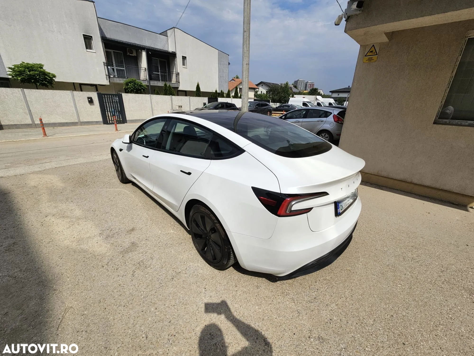 Tesla Model 3 RWD - 5