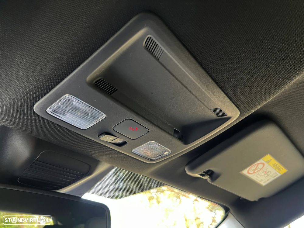 Ford Focus SW 1.0 EcoBoost MHEV ST-Line - 22