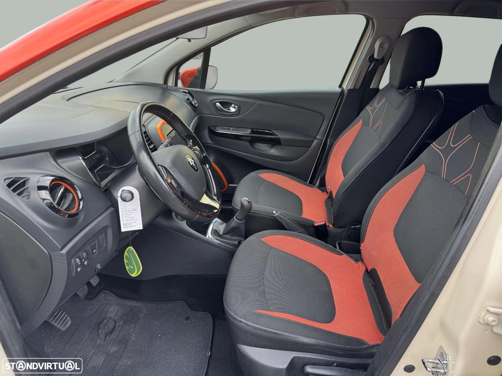Renault Captur 1.0 TCe Exclusive Bi-Fuel - 9