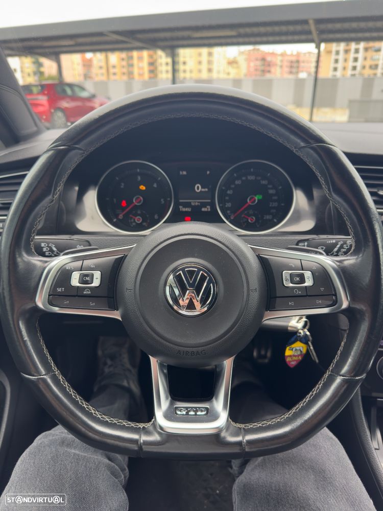 VW Golf 2.0 TDi GTD DSG - 7