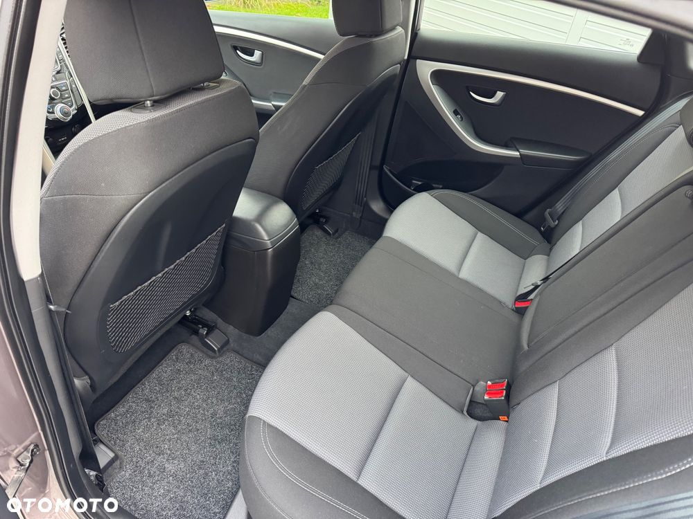 Hyundai i30 1.6 GDI Premium - 22